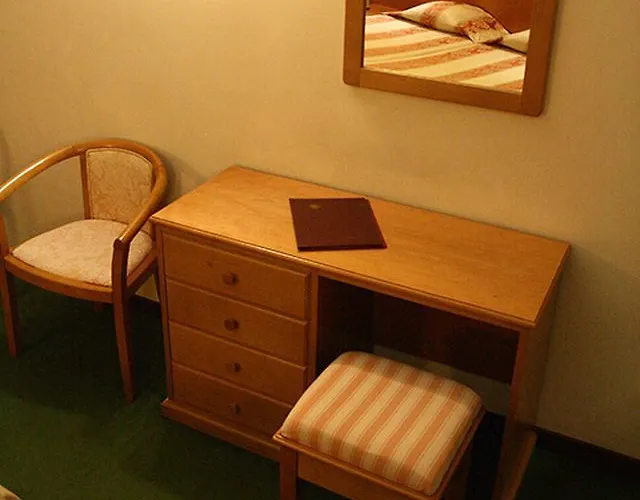 Do Centro Hotel 3*