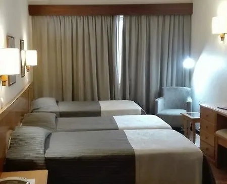 Do Centro 3* פונשל